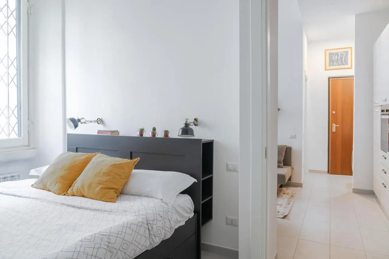 Апартаменты Casa Julia - Milano, Via P. Nuvolone - By Host4U